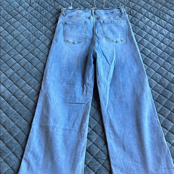 Women’s Risen Jeans - Picture 3 of 5